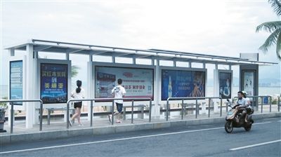 帶護(hù)欄的候車廳滾動(dòng)燈箱