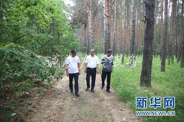 【邊疆黨旗紅】一句話學校宣傳欄承諾讓永德村黨建和扶貧