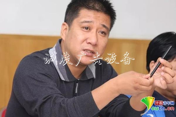 火箭精神：時(shí)刻歸閱報(bào)欄燈箱零，迎接更大挑戰(zhàn)
