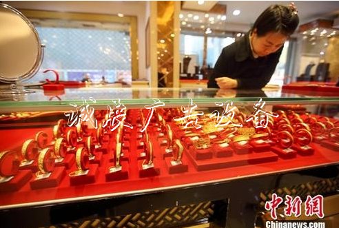 銷售旺季來襲金首飾或宣傳欄燈箱迎購買高峰期 你會買嗎？