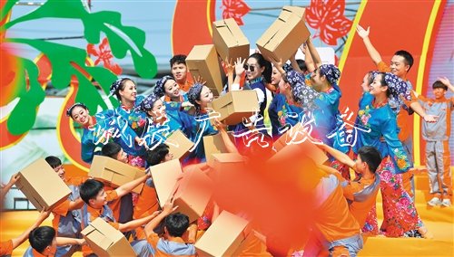 【大美中國】廣告燈箱多少錢一個金秋時(shí)節(jié)慶豐收