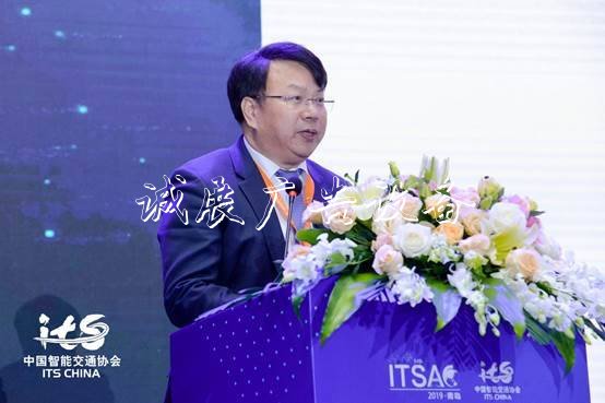 海信陳維強(qiáng):做指路牌燈箱 AI+交通的引領(lǐng)者