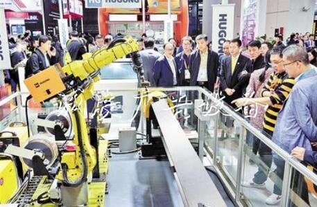 河北制造，借學校宣傳欄力先進提升自己