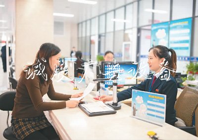 宏觀調(diào)控“穩(wěn)”字當(dāng)頭戶外滾動(dòng)燈箱（2020年中國(guó)經(jīng)濟(jì)怎么干③）