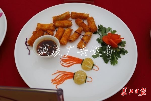 “舌尖上的武科大社區(qū)宣傳欄”美食評(píng)比大賽開賽