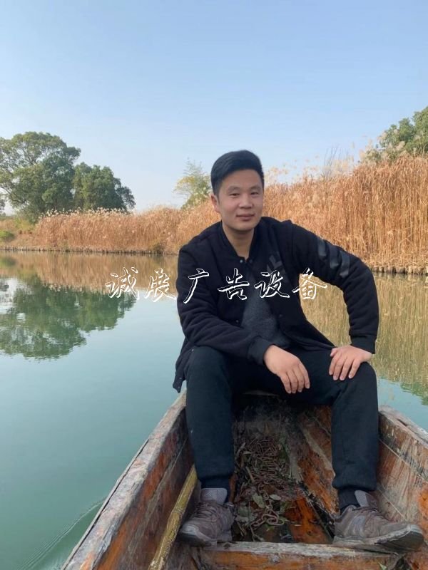 西溪濕地造福杭州路燈燈箱城，他見證10年巨變