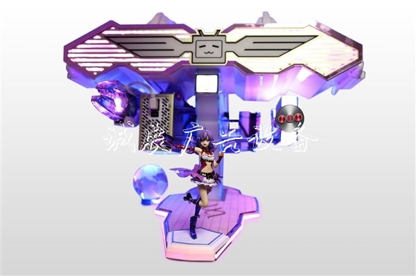 15萬元！微星B站定制指路牌燈箱版主機：超燃高達外形
