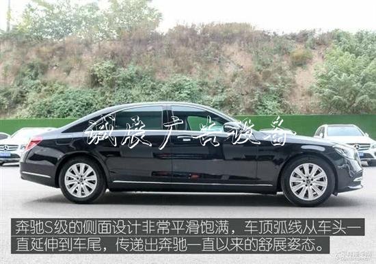 豐田埃爾法叫板奔馳路燈燈箱S級(jí) 誰(shuí)更舒適和尊貴？