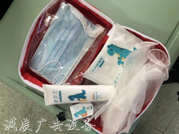 校門怎么進(jìn)，飯?jiān)趺闯蕴柲芾?，課怎么上？下周一“神