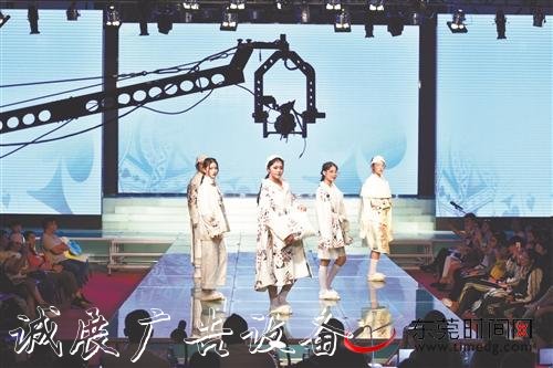 美好職教為美好生活奠基——東垃圾箱莞市紡織服裝學(xué)?！懊篮寐毥獭臂`行紀(jì)實