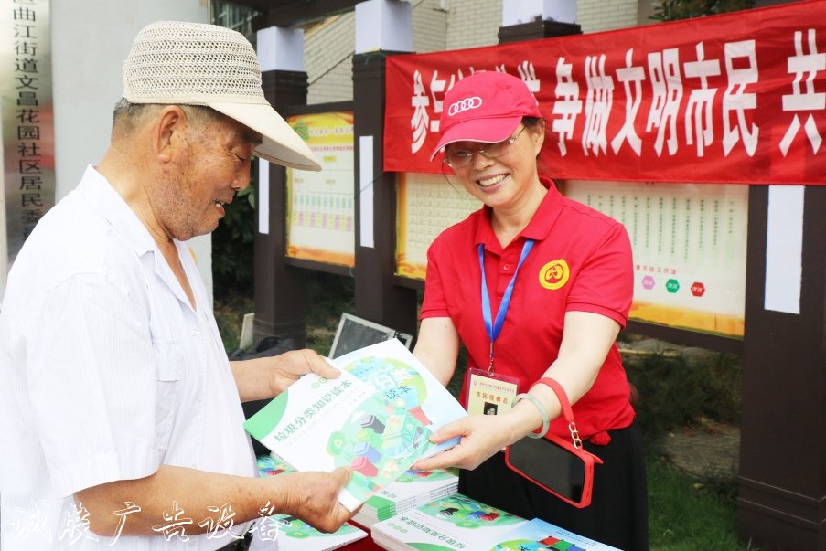 垃圾分類如何更上一廣告燈箱層樓？ 答案都在這里了