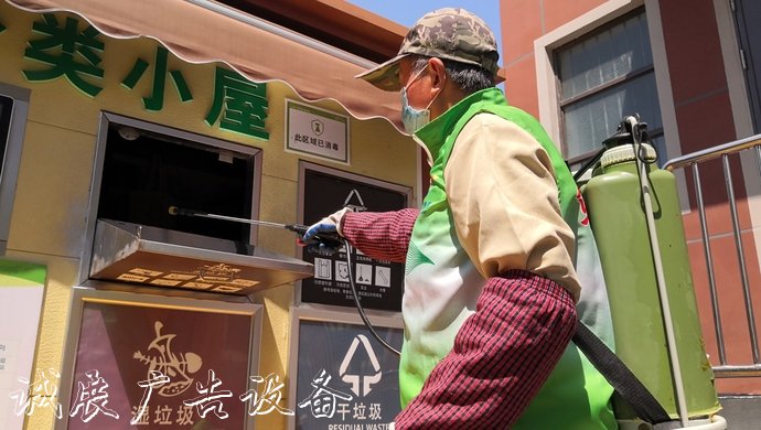 又悶又濕，這些小區(qū)垃太陽(yáng)能垃圾桶圾箱房居然不臭，幕后英
