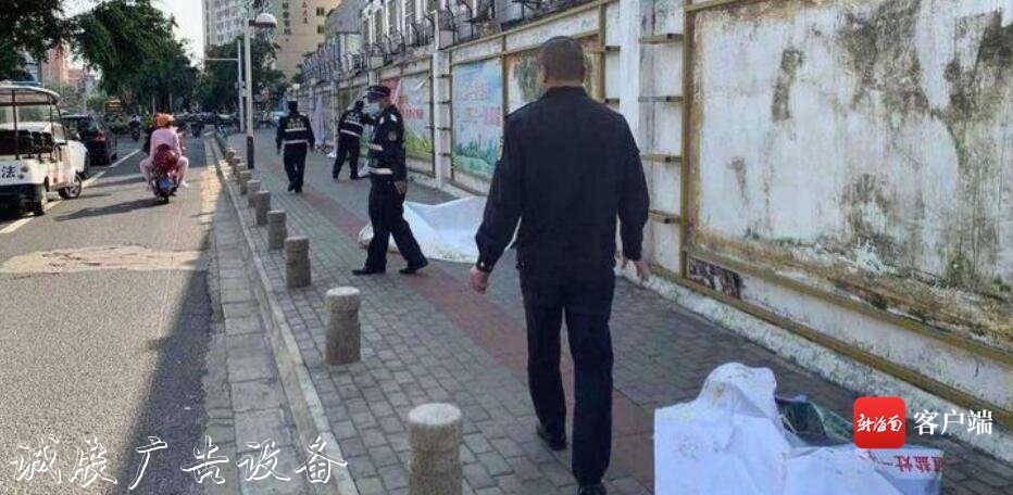 海口:?jiǎn)稳杖【喕蛘唸?bào)欄燈箱治非法廣告招牌400多宗